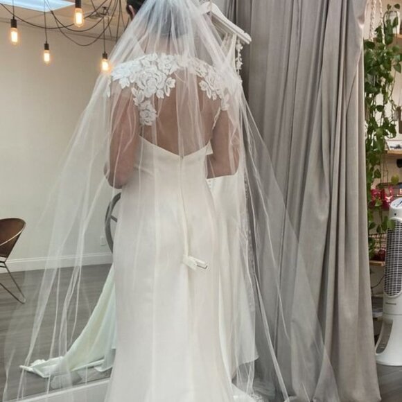 Nouvelle Amsale Amanda Wedding Gown Size 10 - Picture 10 of 10